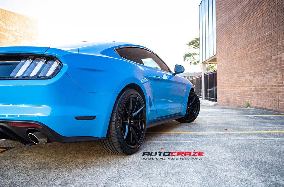FORD MUSTANG SECTOR SATIN BLACK